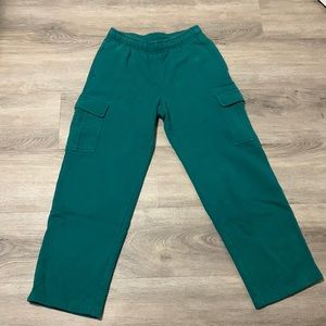 Barely worn green Aritzia cargo sweats